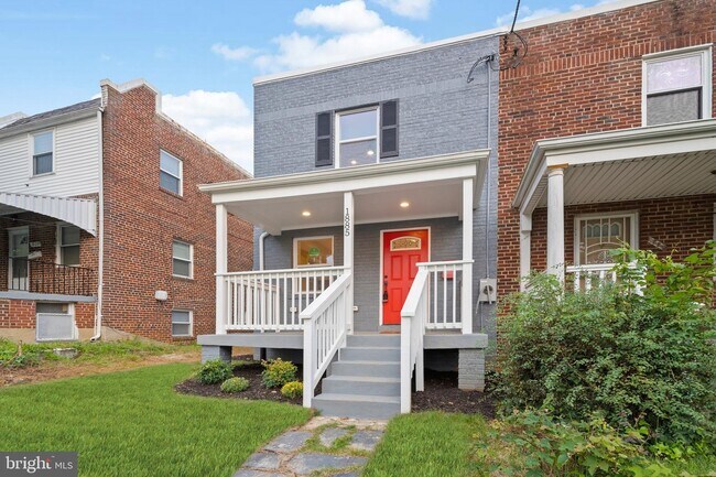 Photo - 1885 Alabama Ave SE