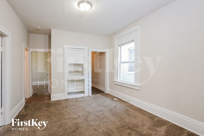 Photo - 2447 Norton Ave