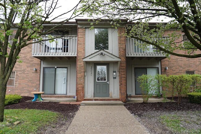 Photo - 35431 Hickory Woods Dr Unidad 8 Rental