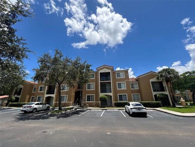 Building Photo - 8020 N Nob Hill Rd Unit 306 Rental