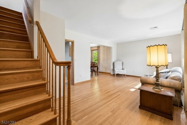 Photo - 186 W Northfield Rd