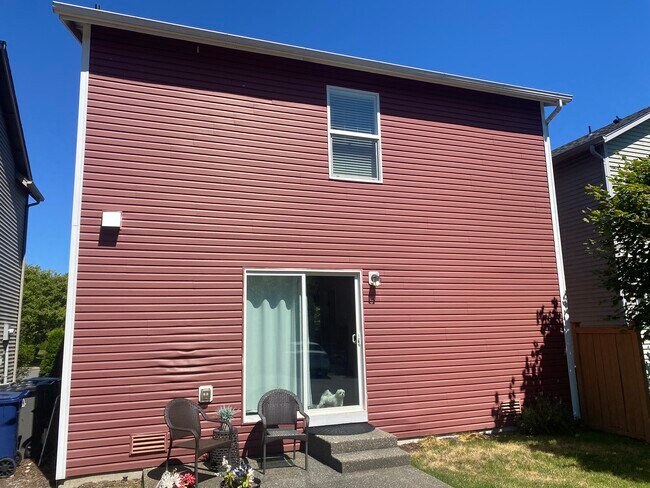 Photo - 9524 Hancock Ave SE