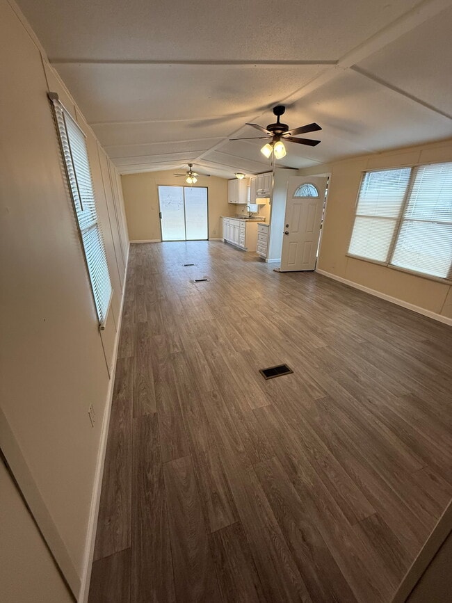 Photo - 381 Old Hickory Ln