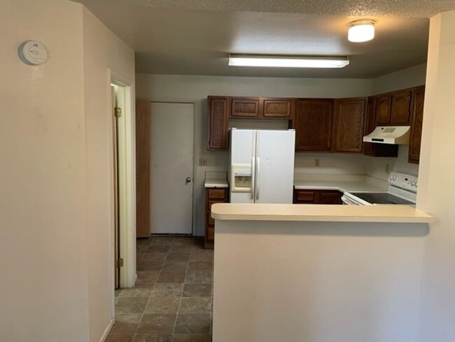 Photo - SUNDOWNER 2BD TOWNHOME w/ 1.5 CAR GARAGE