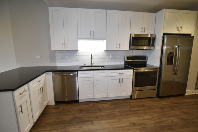 Photo - 3833 N Broadway Unit 620