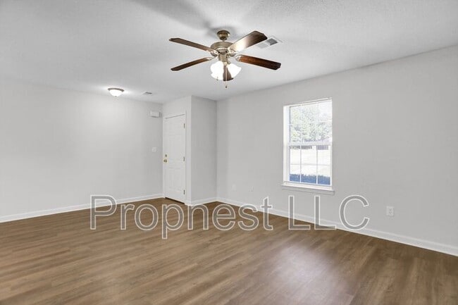 Photo - 866 Barrington Woods Cove