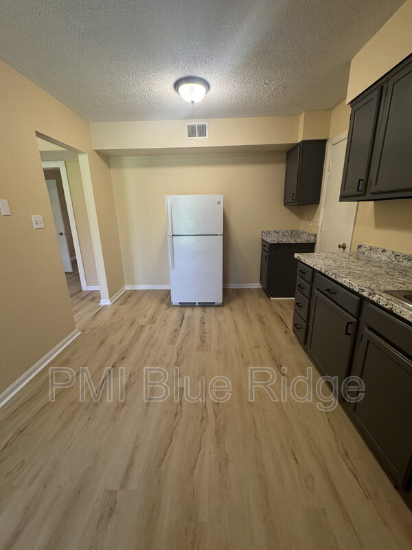 Photo - 2020 Somerset Dr Unit 3