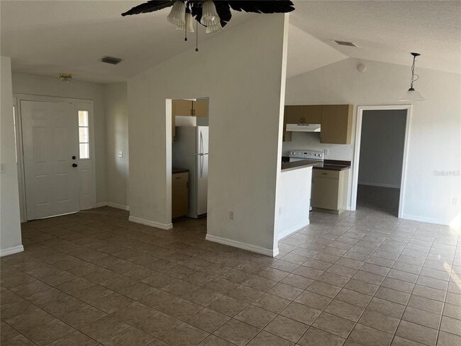 Photo - 404 Danube Dr