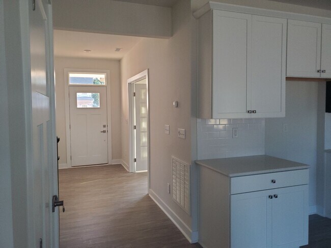 Photo - Beautiful 5BR/3BA Home in Holcomb Woods