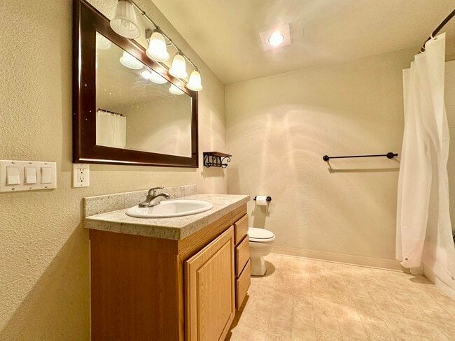 Photo - 10014 NE 127th Pl Unit A102