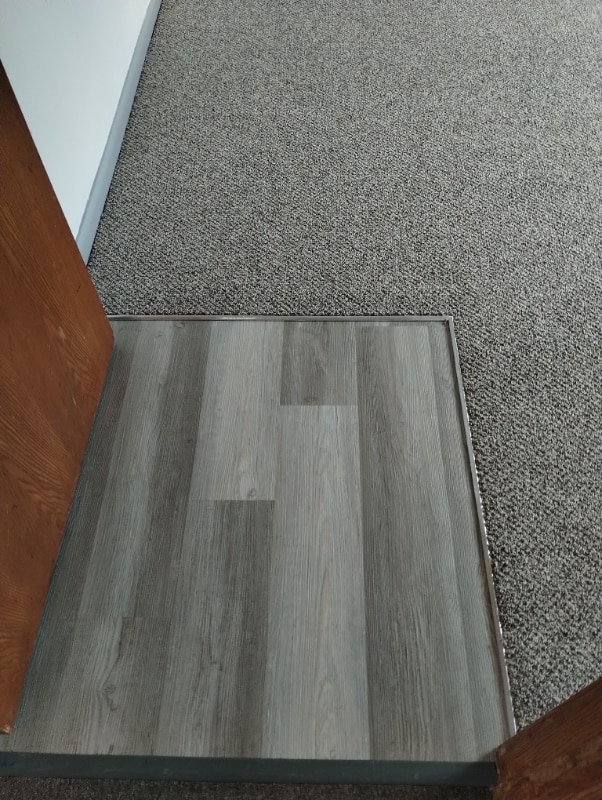 Photo - 320 4th St SE