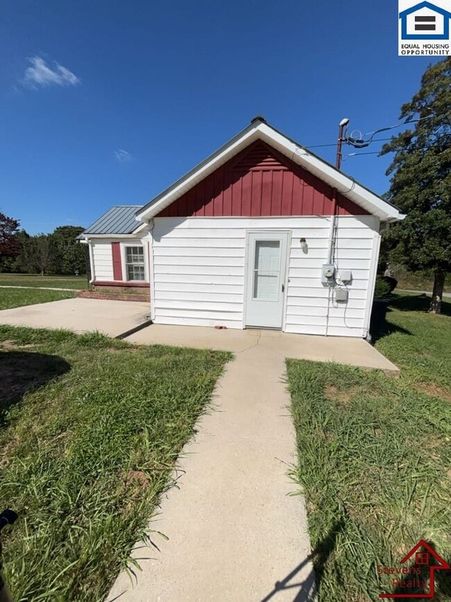 Photo - 312 Higginbotham Rd