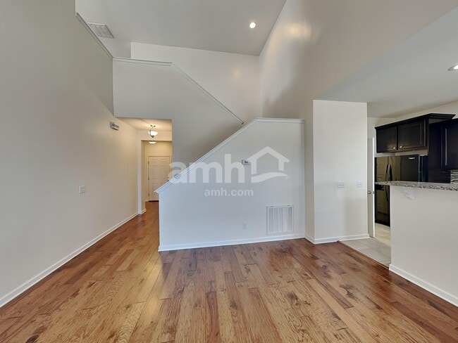 Photo - 1261 Riverbirch Way