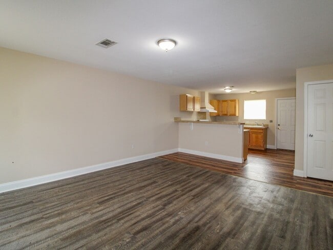 Photo - Modern Living Meets Comfort in This Beautiful Duplex