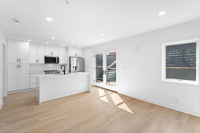 Photo - 1411 Chesapeake St Unit 1411-D