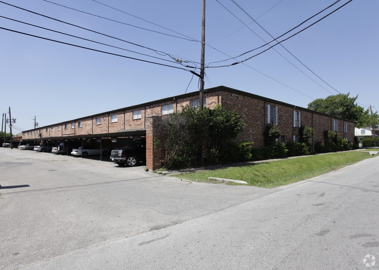 Photo - Gia III @ Bellaire