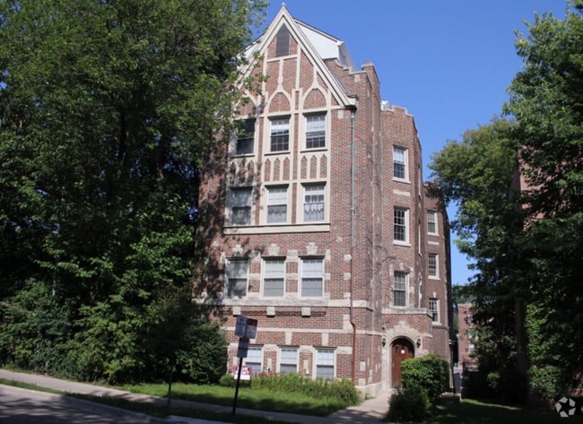 Building Photo - 211 Custer Ave Rental