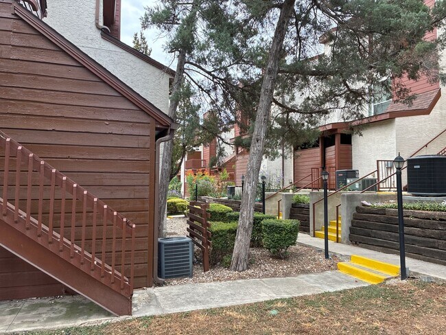 Photo - 1BR/1.5BA w/ Fireplace • Balcony • Pool Access in San Antonio