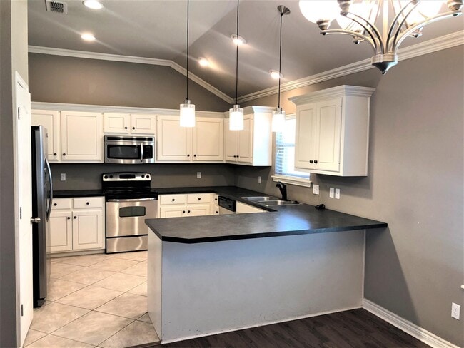 Photo - 5903 103rd St