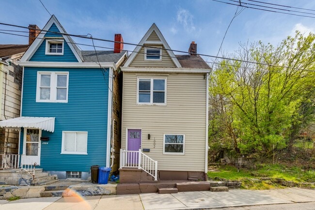 Photo - Available JULY 2026 - BEAUTIFULLY RENOVATED 3 Bedroom Home in the South Side Slopes!
