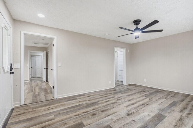 Photo - 2822 E Cherry St