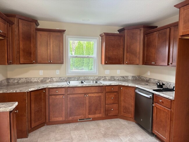 Photo - 3 Bedroom, 2.5 Bath Single Family Home w/2...