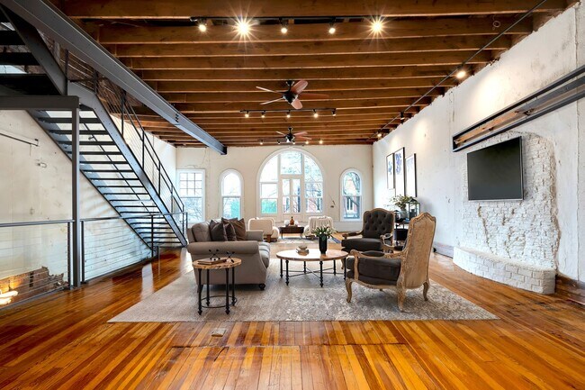 Photo - Condo In The Heart of Downtown Greenville!