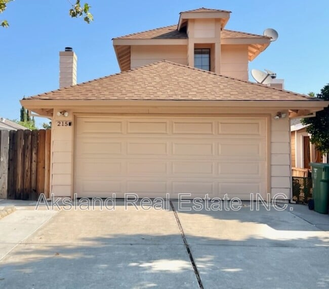 Photo - 215 W Clover Rd