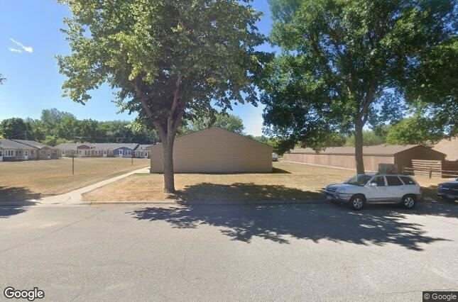 Westown Manor Apartments - Westown Manor Apartments