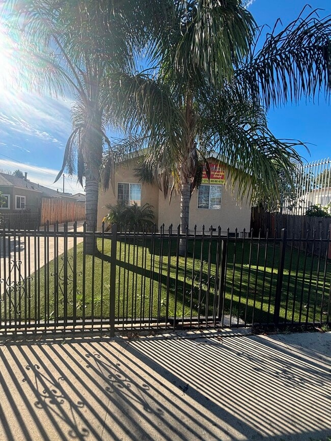 432 E 121st St Unidad 432