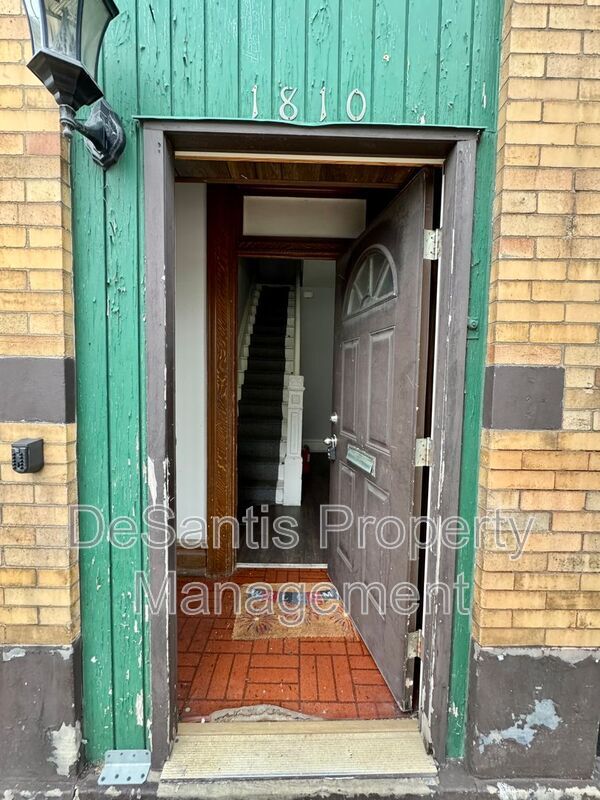 Photo - 1810 Brownsville Rd Unit #2 (Apt )