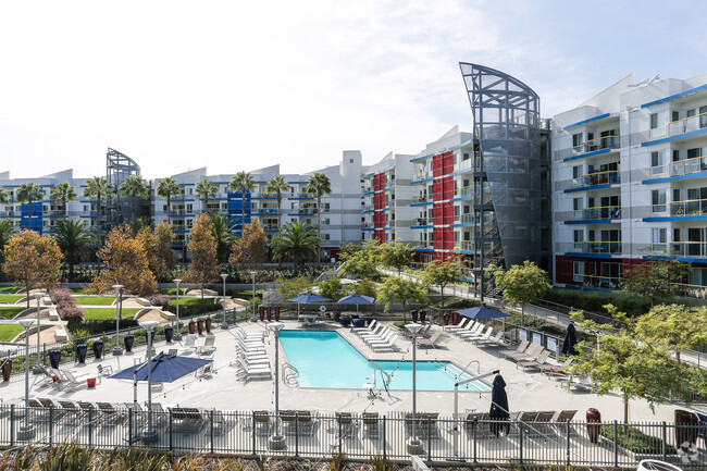 Pool View - Shores Apartments