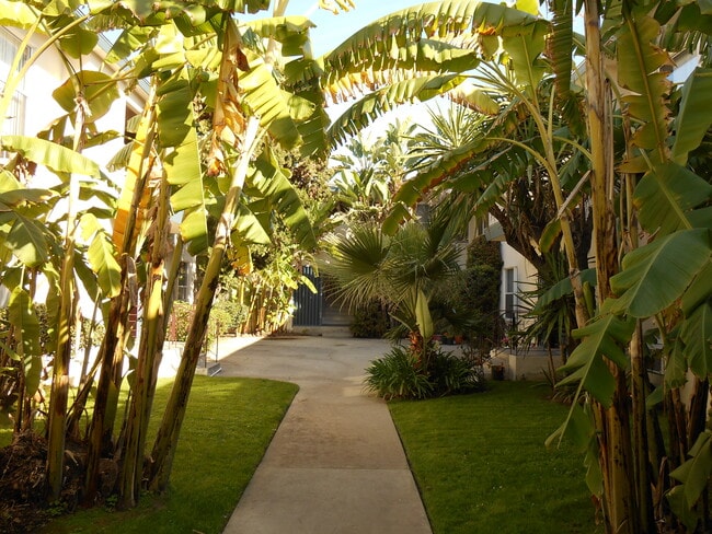 Photo - 11933 W Magnolia Blvd