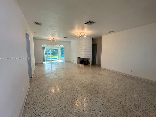 Photo - 4449 SW 35th Ave