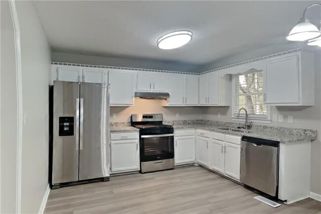 Photo - 116 Shefield Pl