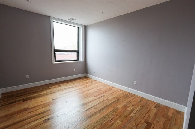 Photo - 66 Main St Unit 2D
