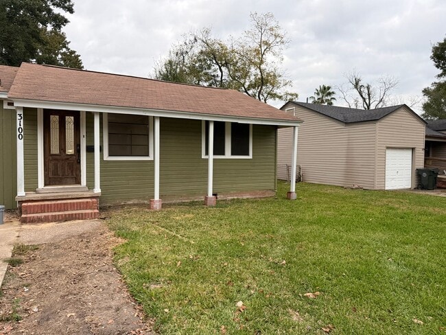 Photo - 3 Bedroom, 2 Bathroom Home for Rent in Groves, Tx