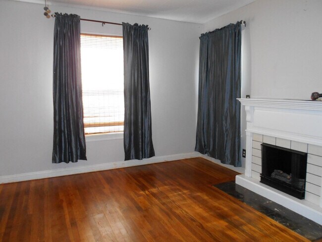 Photo - 2518 25th St