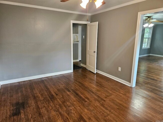 Photo - 2303 S Tyler St