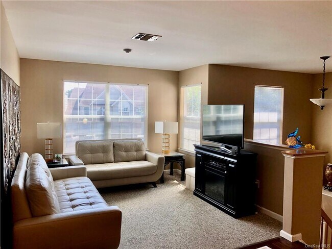 Photo - 804 Battalion Dr