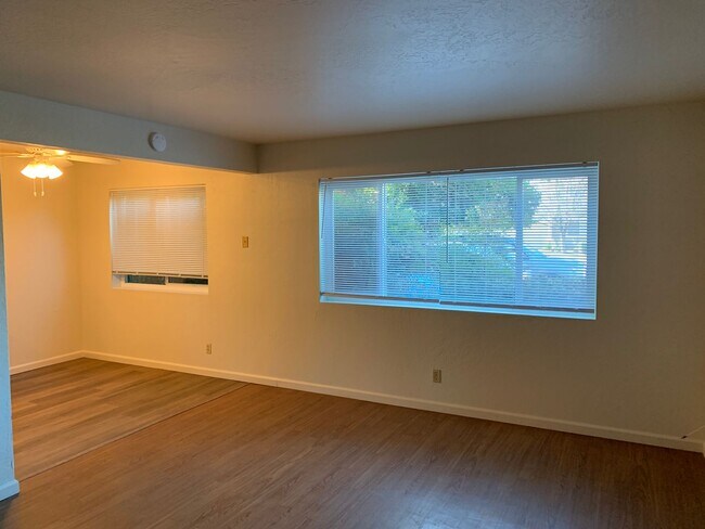 Photo - 2718 White Ave Unidad B