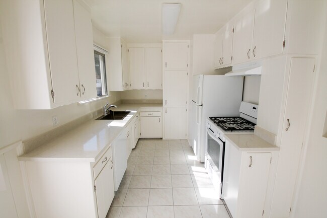 Photo - 11033 Fruitland Dr