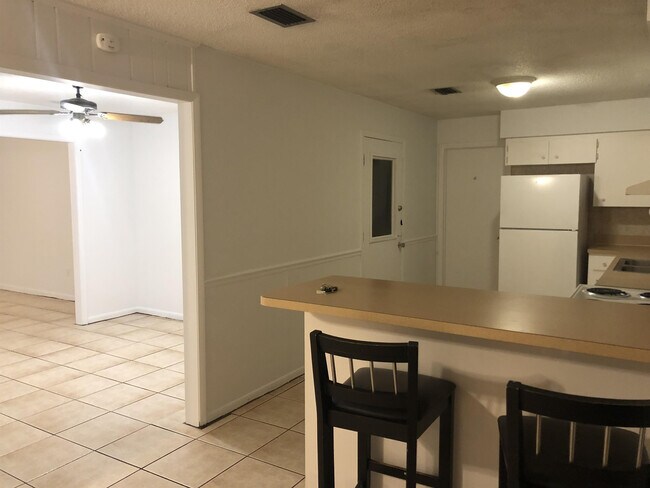 Photo - 617 NW 34th St