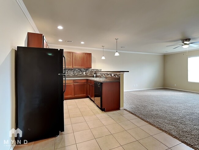 Photo - 3504 E Gillette St