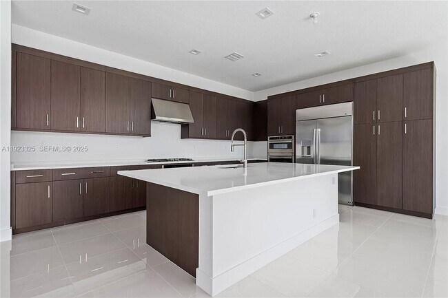 Photo - 9362 Tulip Leaf Ct