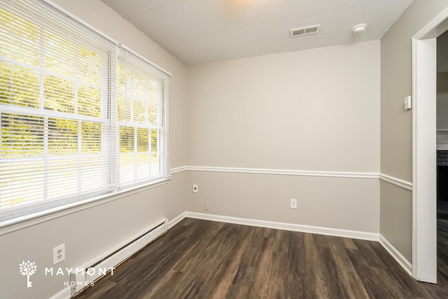 Photo - 5916 Stoneybrook Cir
