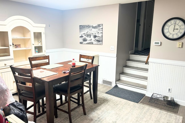 Photo - 2822 S Main Ave