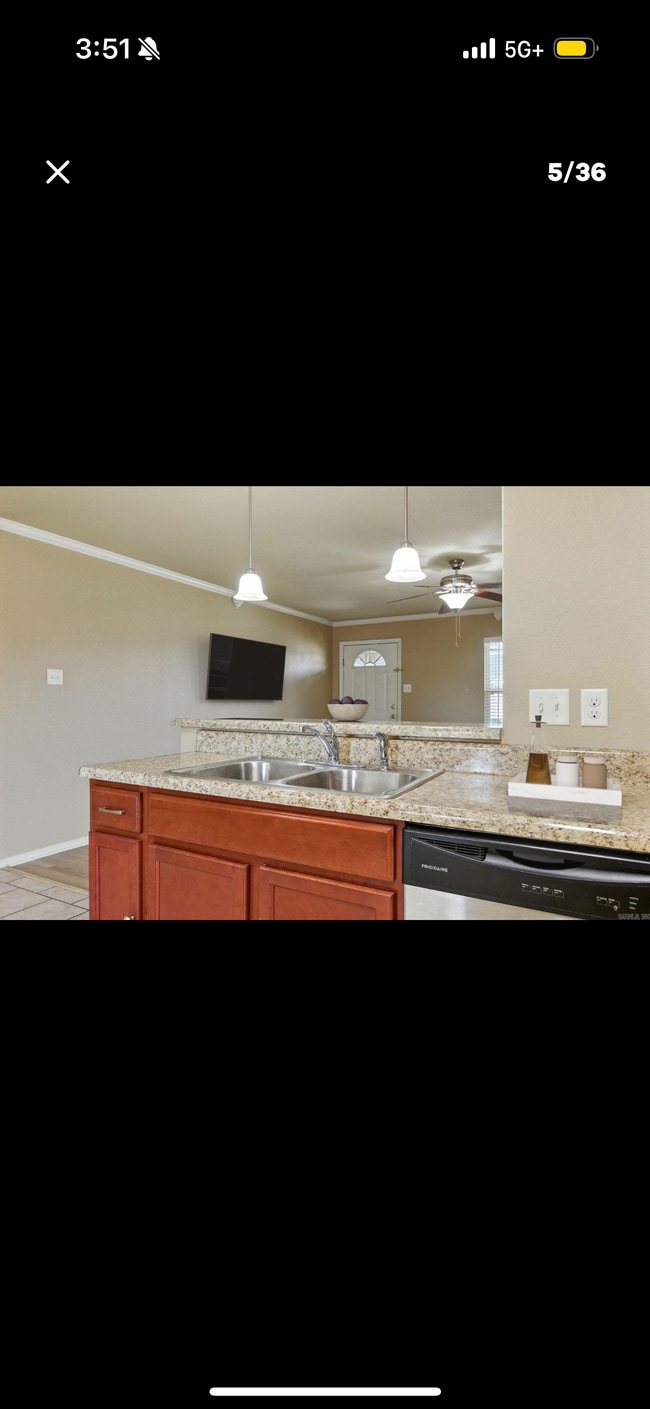 Photo - 5625 Pin Oak Ln