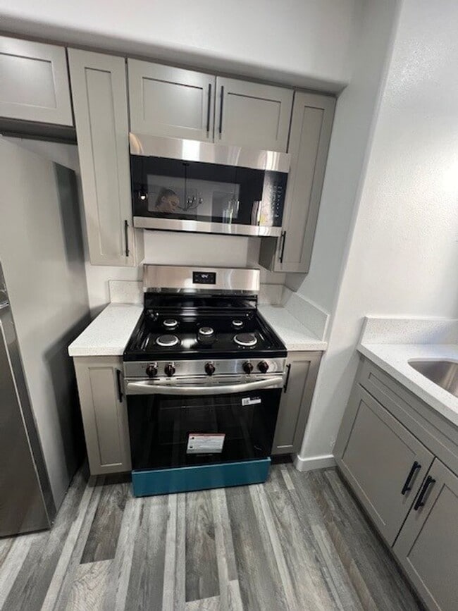 Photo - 1110 W 163rd St Unidad 3