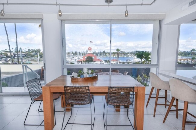 Photo - 1710 Avenida Del Mundo